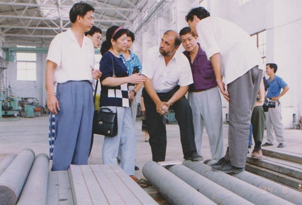 （1）1994年8月9日，向加拿大客商介紹產(chǎn)品_副本